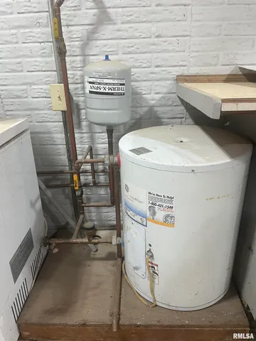 $280,000 | 7544 Geranium Road, Oakdale, IL 62268