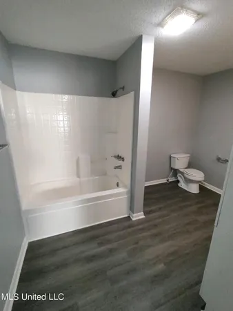 $1,300 | 5443 Hubert Street, Moss Point, MS 39563