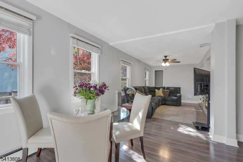 39 Delaware Road West Milford, NJ 07421 - Photo 7 of 41