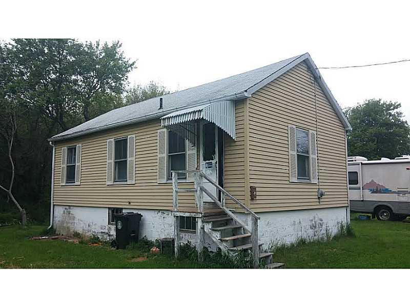 32 Arcadia Road Swansea, MA 02777 - Photo 1 of 9 Exterior Front.