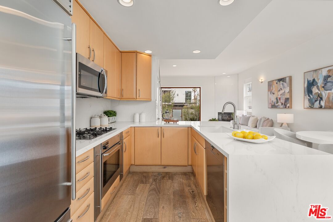 28 Westwind Street Marina del Rey, CA 90292 - Photo 13 of 45