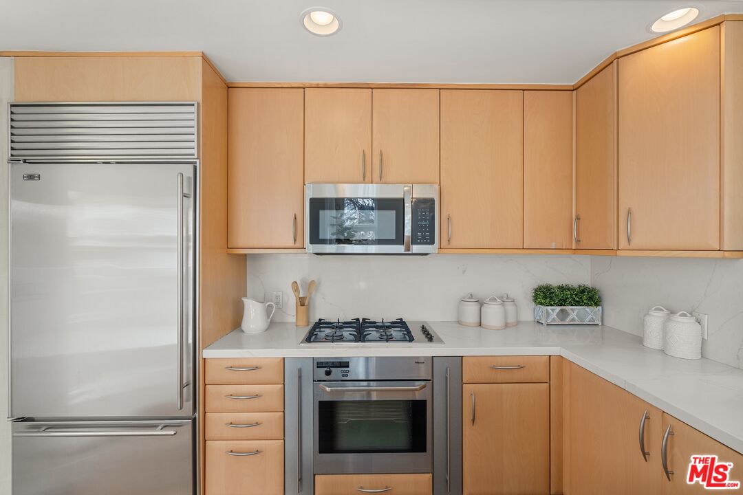 28 Westwind Street Marina del Rey, CA 90292 - Photo 15 of 45