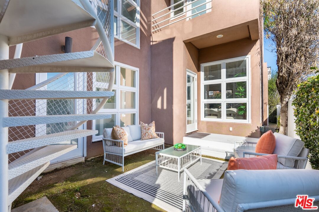 28 Westwind Street Marina del Rey, CA 90292 - Photo 17 of 45