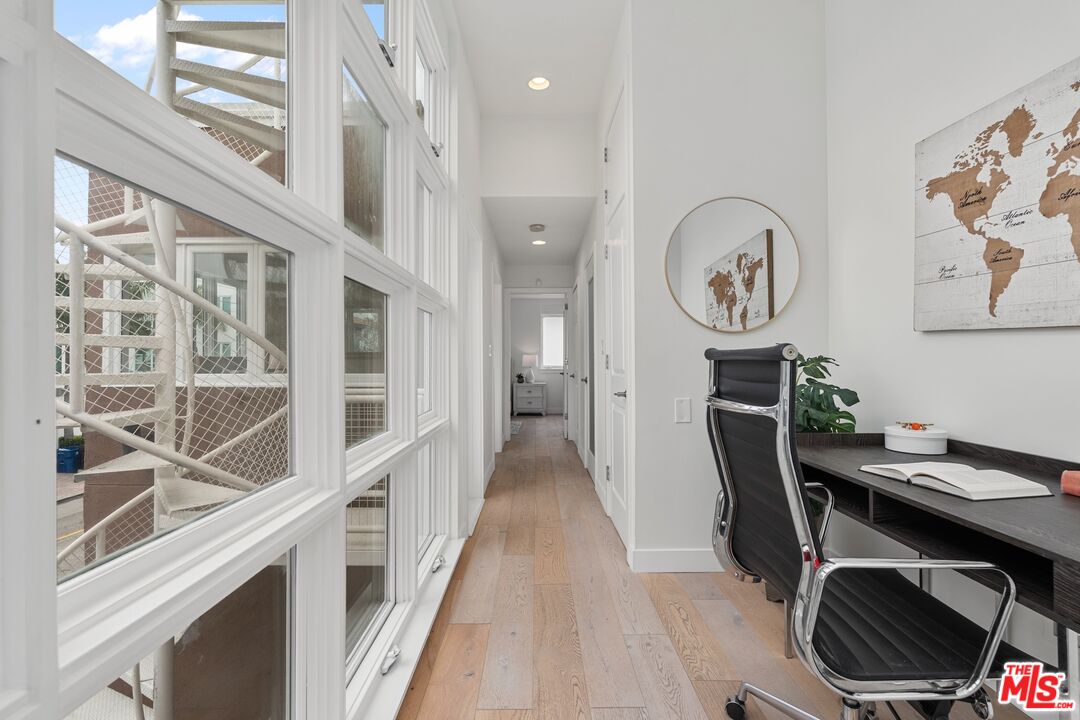 28 Westwind Street Marina del Rey, CA 90292 - Photo 24 of 45