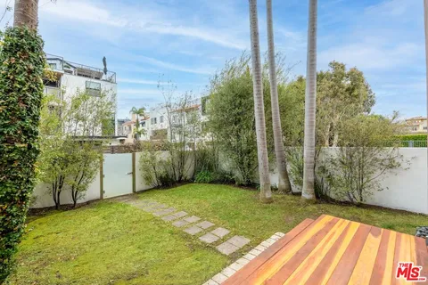 $2,695,000 | 28 Westwind Street, Marina del Rey, CA 90292