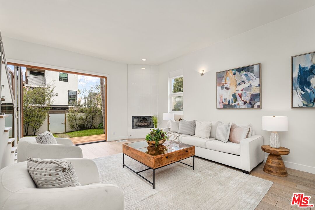 28 Westwind Street Marina del Rey, CA 90292 - Photo 5 of 45