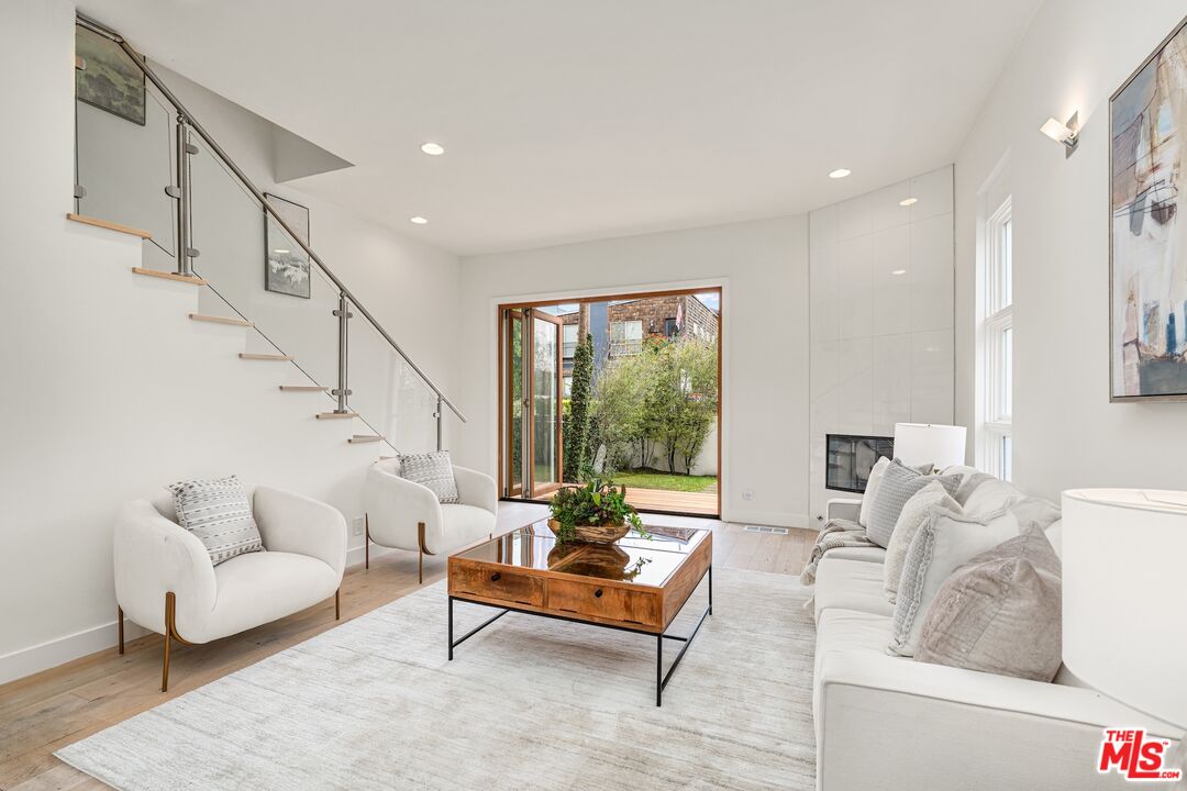 28 Westwind Street Marina del Rey, CA 90292 - Photo 6 of 45