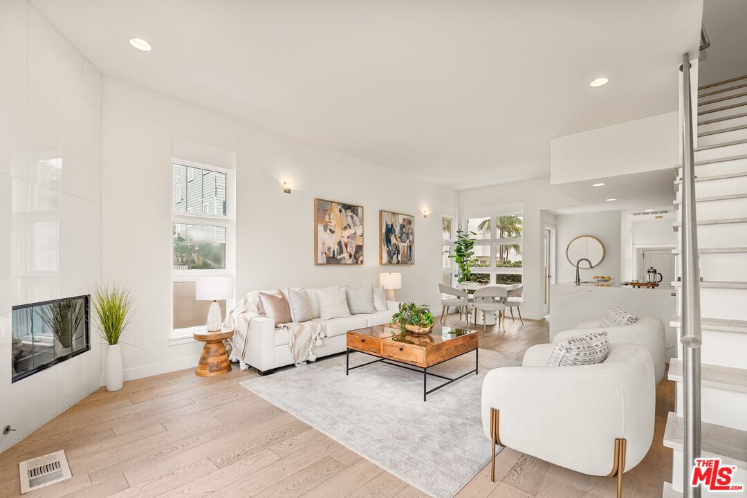 28 Westwind Street Marina del Rey, CA 90292 - Photo 7 of 45