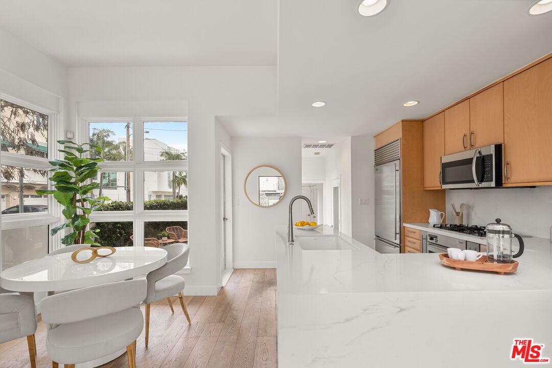 28 Westwind Street Marina del Rey, CA 90292 - Photo 10 of 45