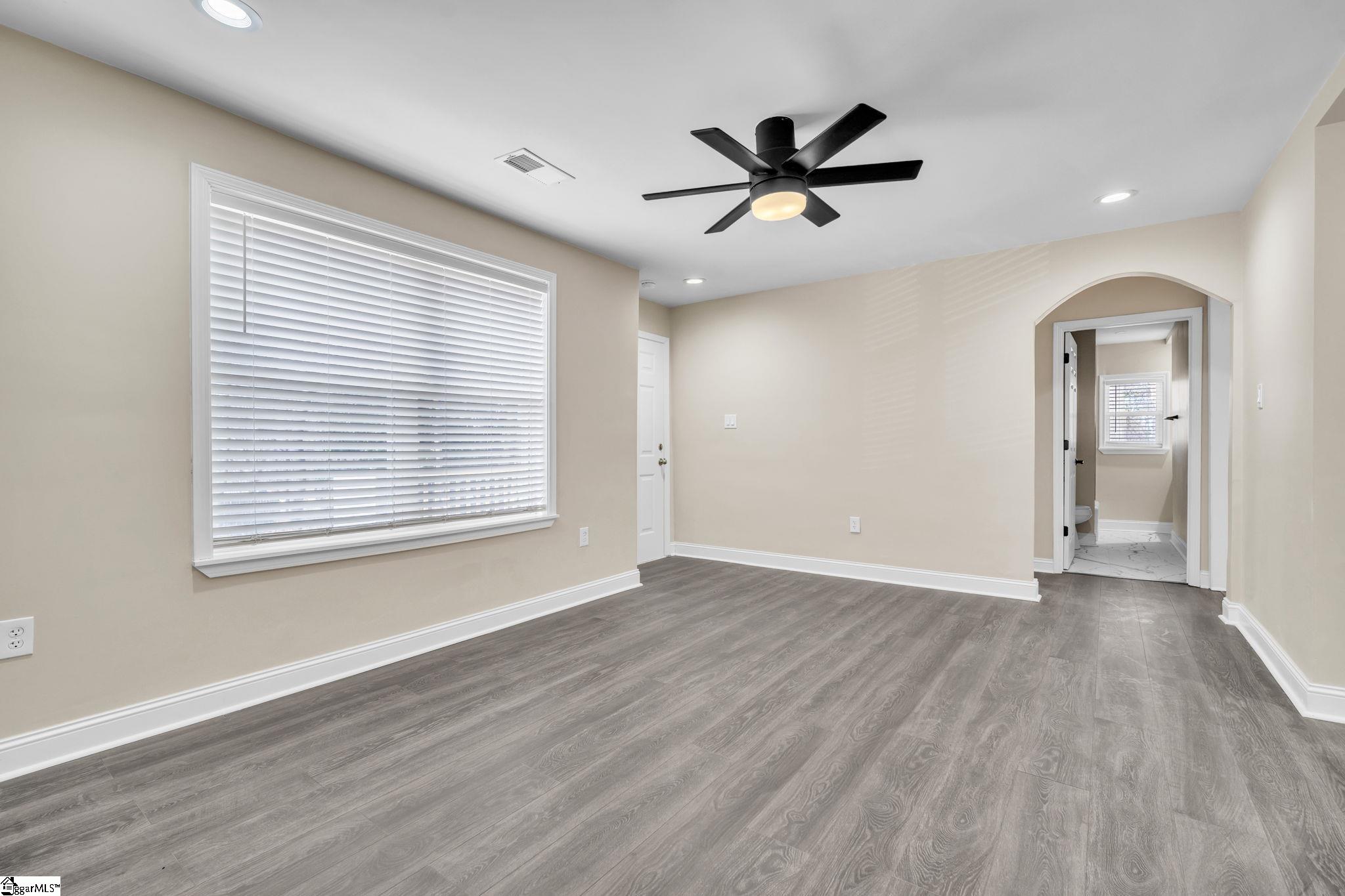 136 14th Street Gaffney, SC 29340 - Photo 6 of 25 Gallery Image 6