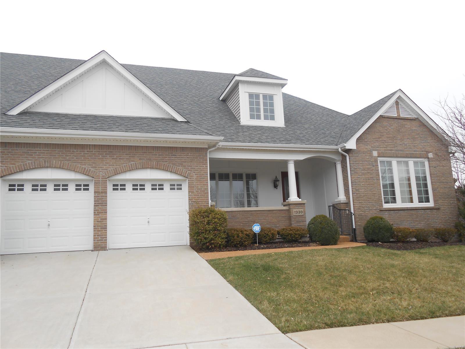 1939 Chesterfield Ridge Circle Chesterfield, MO 63017 - Photo 2 of 22 Gallery Image 2