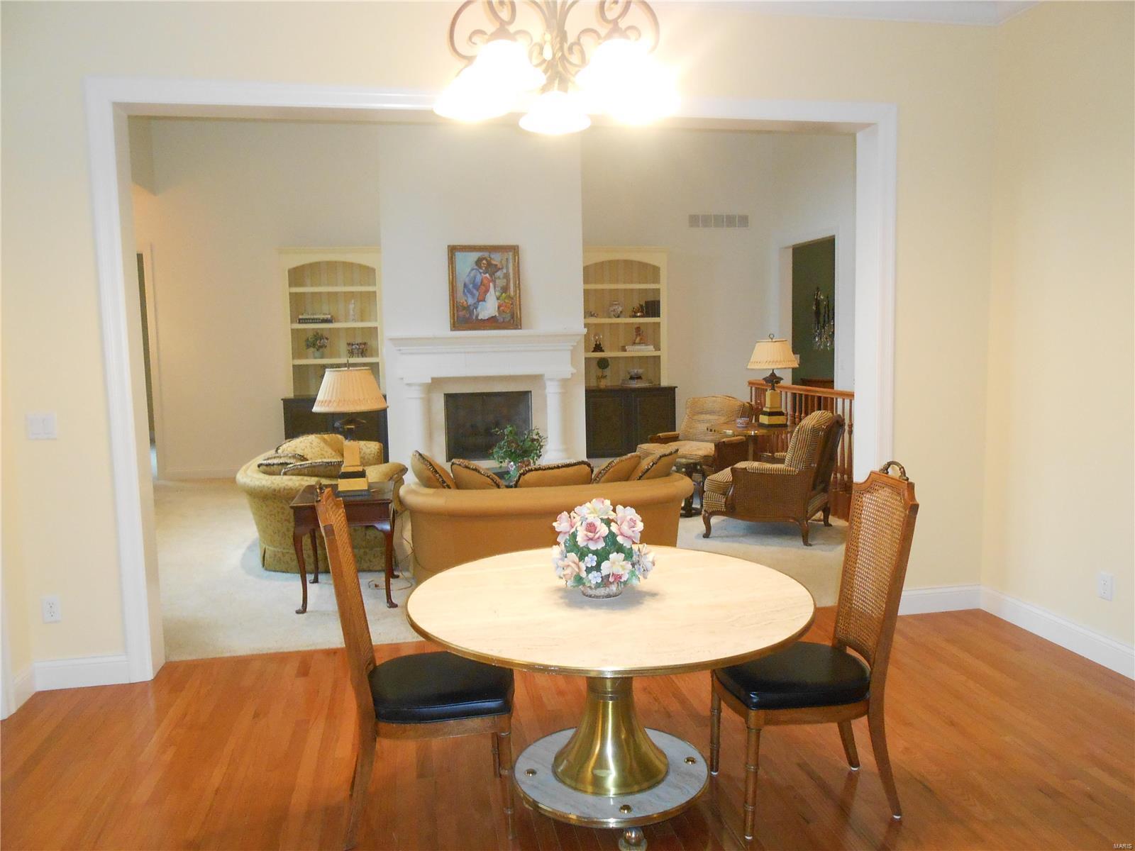 1939 Chesterfield Ridge Circle Chesterfield, MO 63017 - Photo 11 of 22 Gallery Image 11