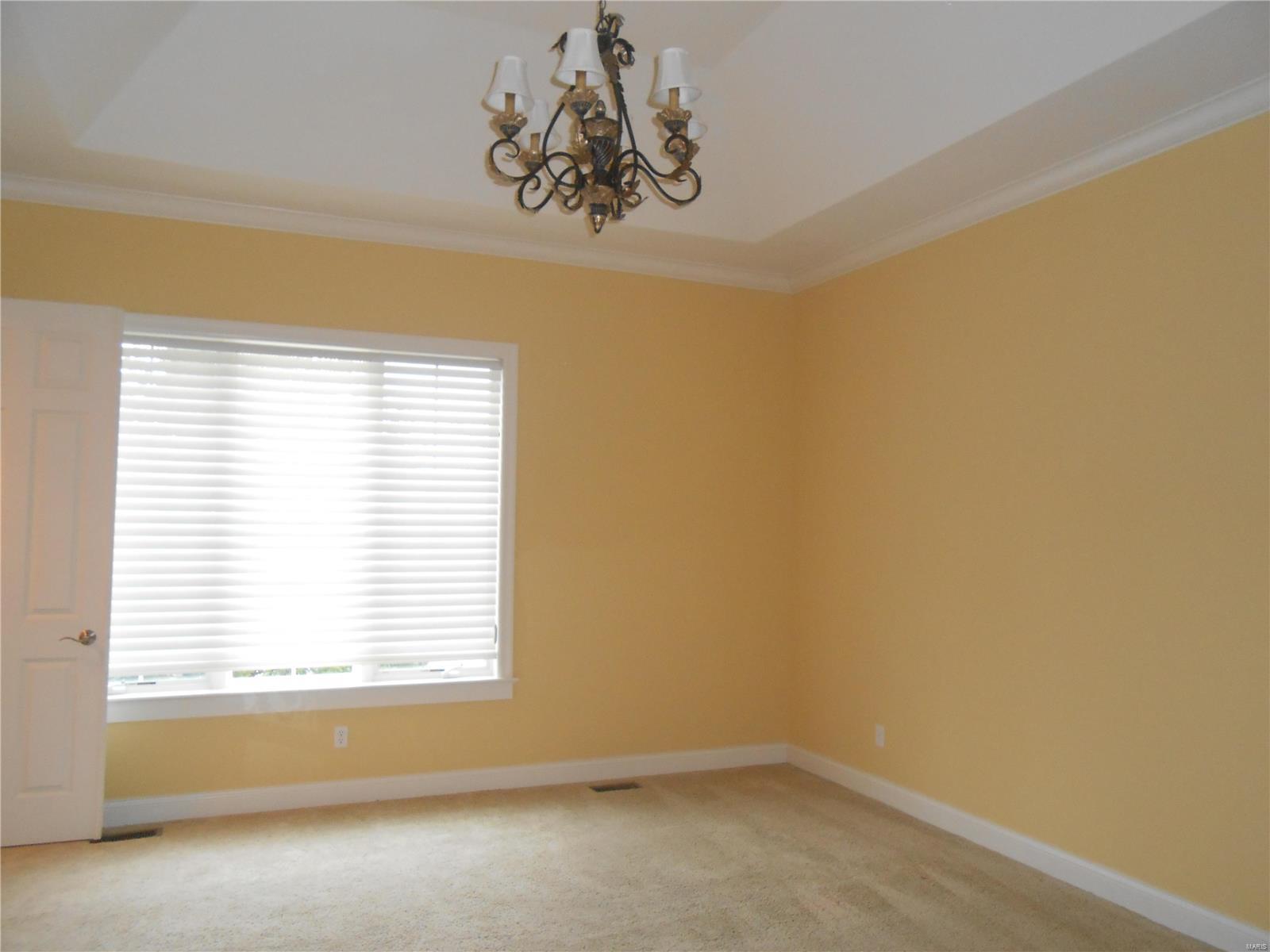 1939 Chesterfield Ridge Circle Chesterfield, MO 63017 - Photo 13 of 22 Gallery Image 13