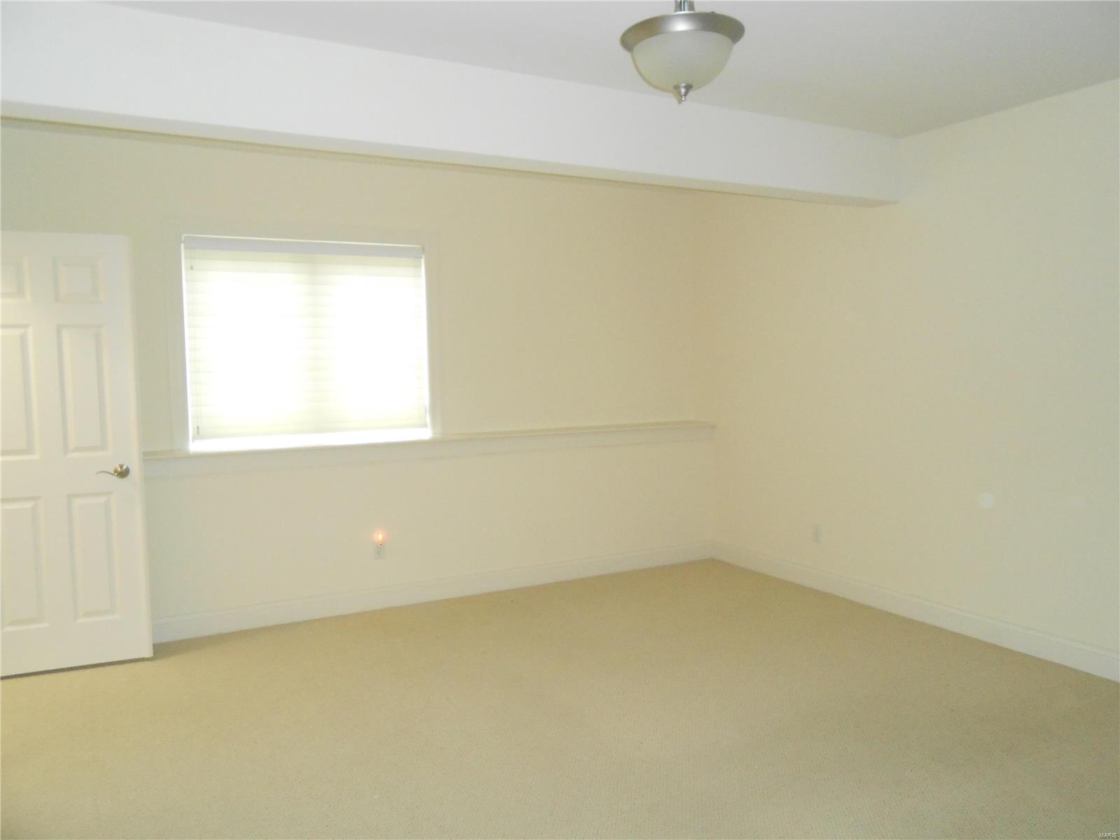 1939 Chesterfield Ridge Circle Chesterfield, MO 63017 - Photo 21 of 22 Gallery Image 21