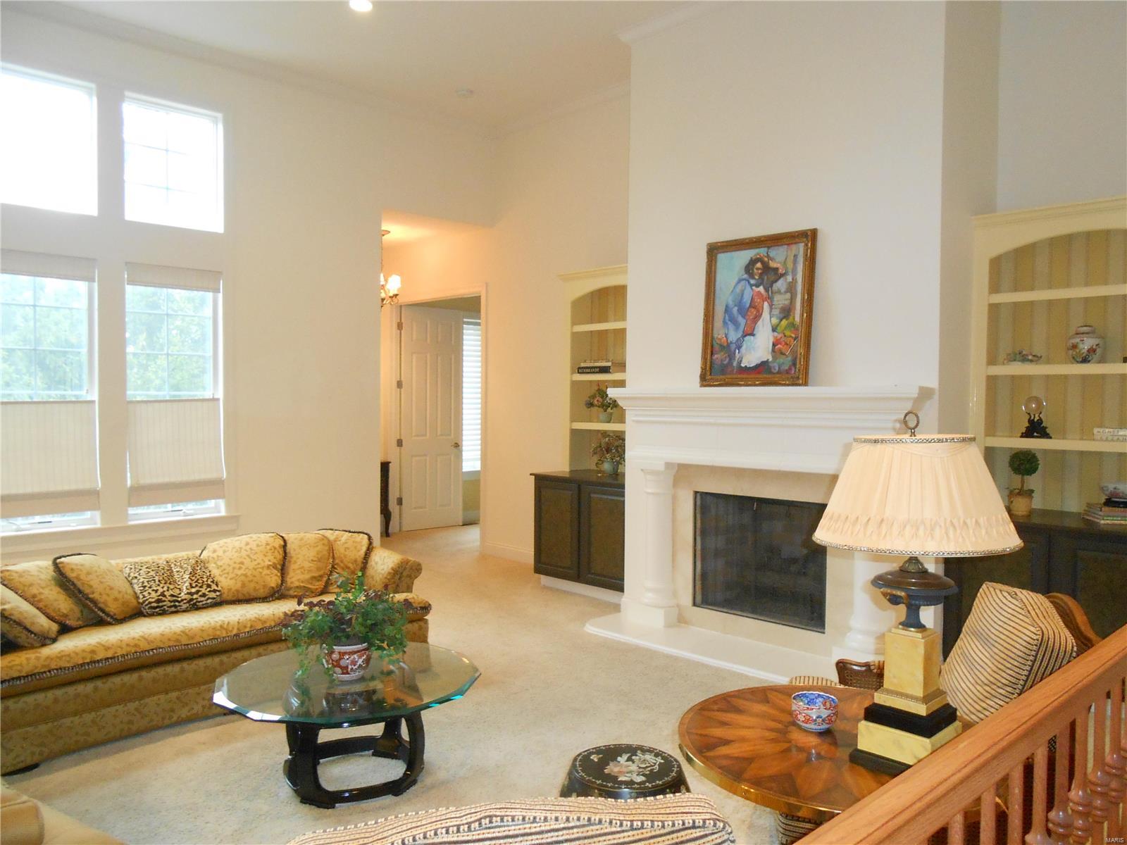 1939 Chesterfield Ridge Circle Chesterfield, MO 63017 - Photo 6 of 22 Gallery Image 6