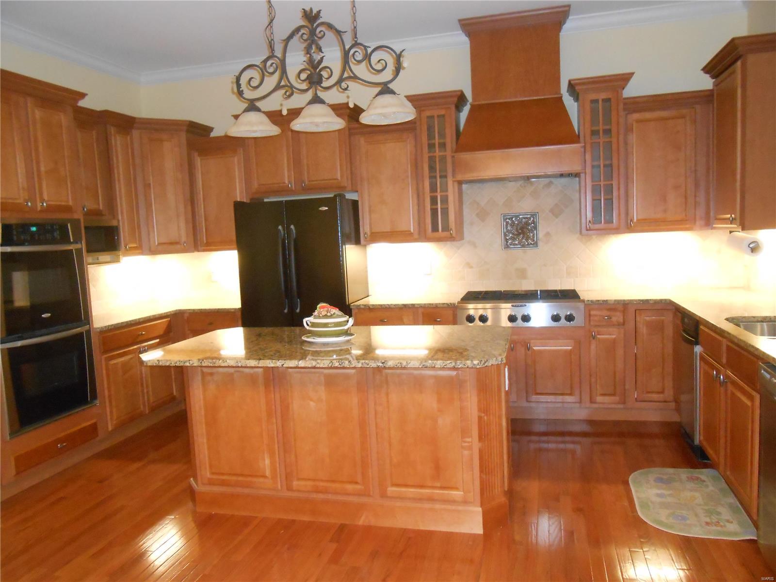 1939 Chesterfield Ridge Circle Chesterfield, MO 63017 - Photo 10 of 22 Gallery Image 10