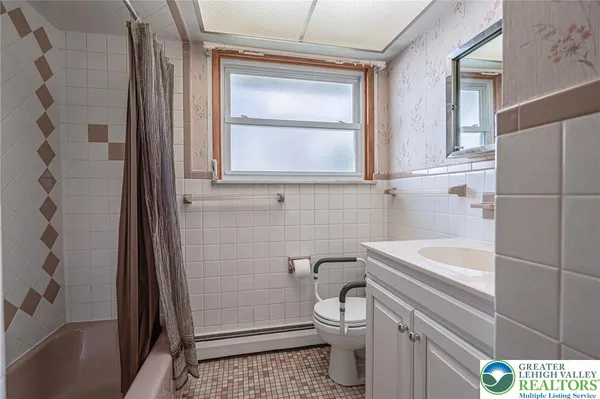 $299,900 | 2630 Jacksonville Road, Bethlehem, PA 18017