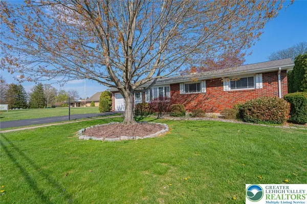 $299,900 | 2630 Jacksonville Road, Bethlehem, PA 18017