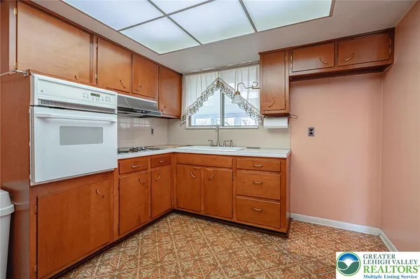 $299,900 | 2630 Jacksonville Road, Bethlehem, PA 18017