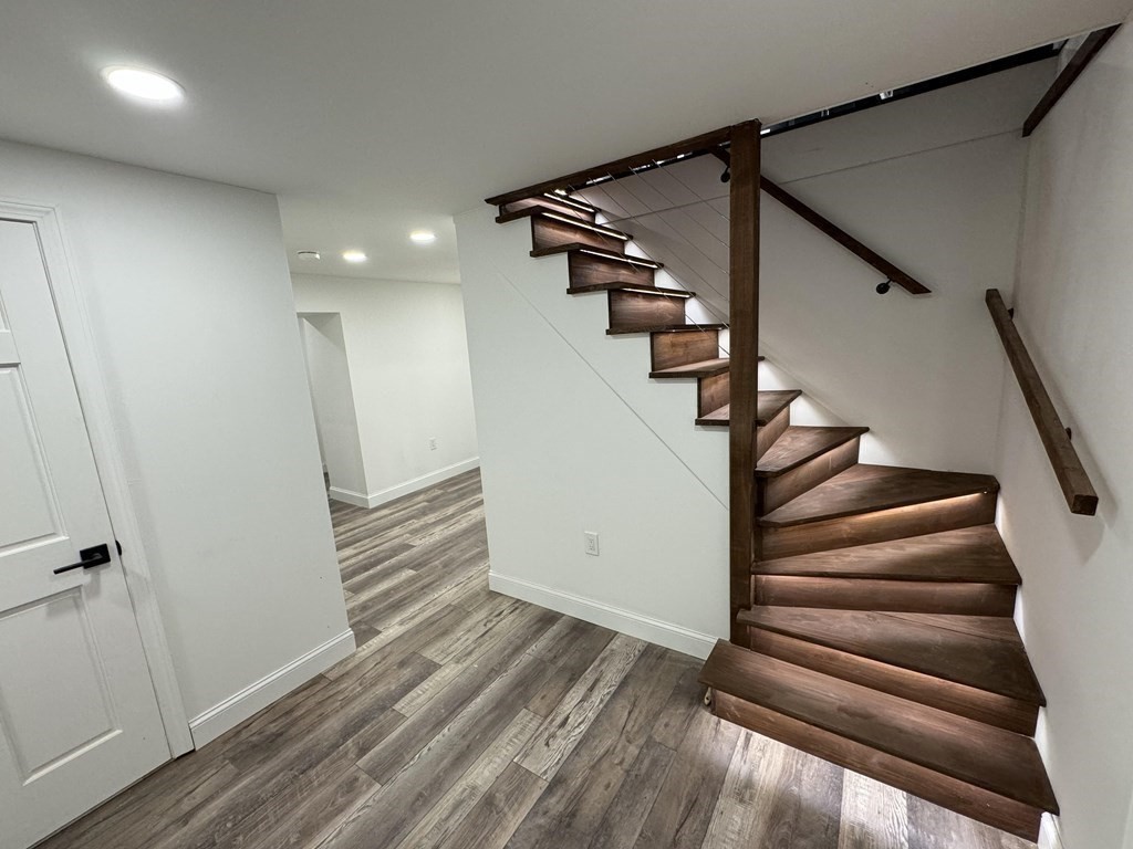 10 Proctor Street Worcester, MA 01606 - Photo 18 of 31 a view of entryway