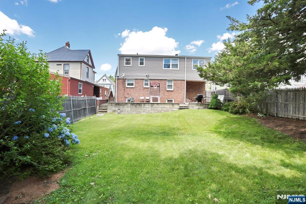 45 Webster Street Ridgefield Park, NJ 07660 - Photo 37 of 40
