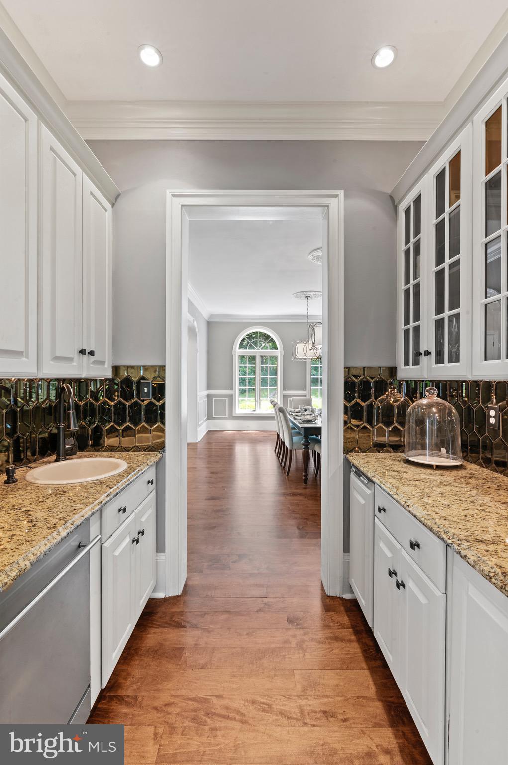 23 Old Covered Bridge Road Newtown Square, PA 19073 - Photo 13 of 65 Butler's Pantry