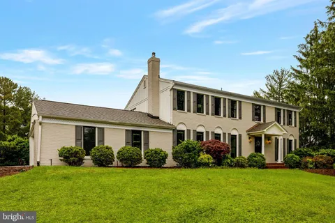 $7,500 | 10904 Belgravia Court, Great Falls, VA 22066