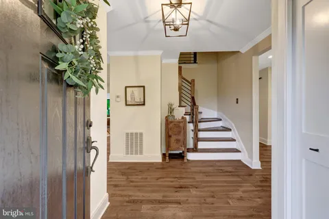 $7,500 | 10904 Belgravia Court, Great Falls, VA 22066