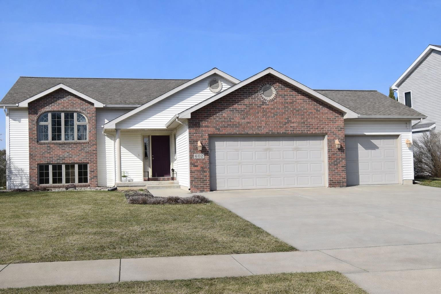 602 Stonehaven Drive Sun Prairie, WI 53590 - Photo 1 of 22
