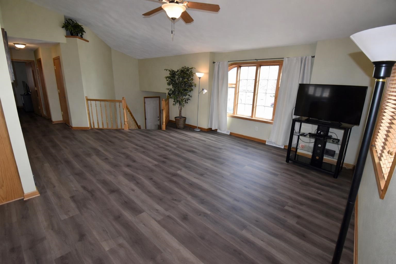 602 Stonehaven Drive Sun Prairie, WI 53590 - Photo 2 of 22