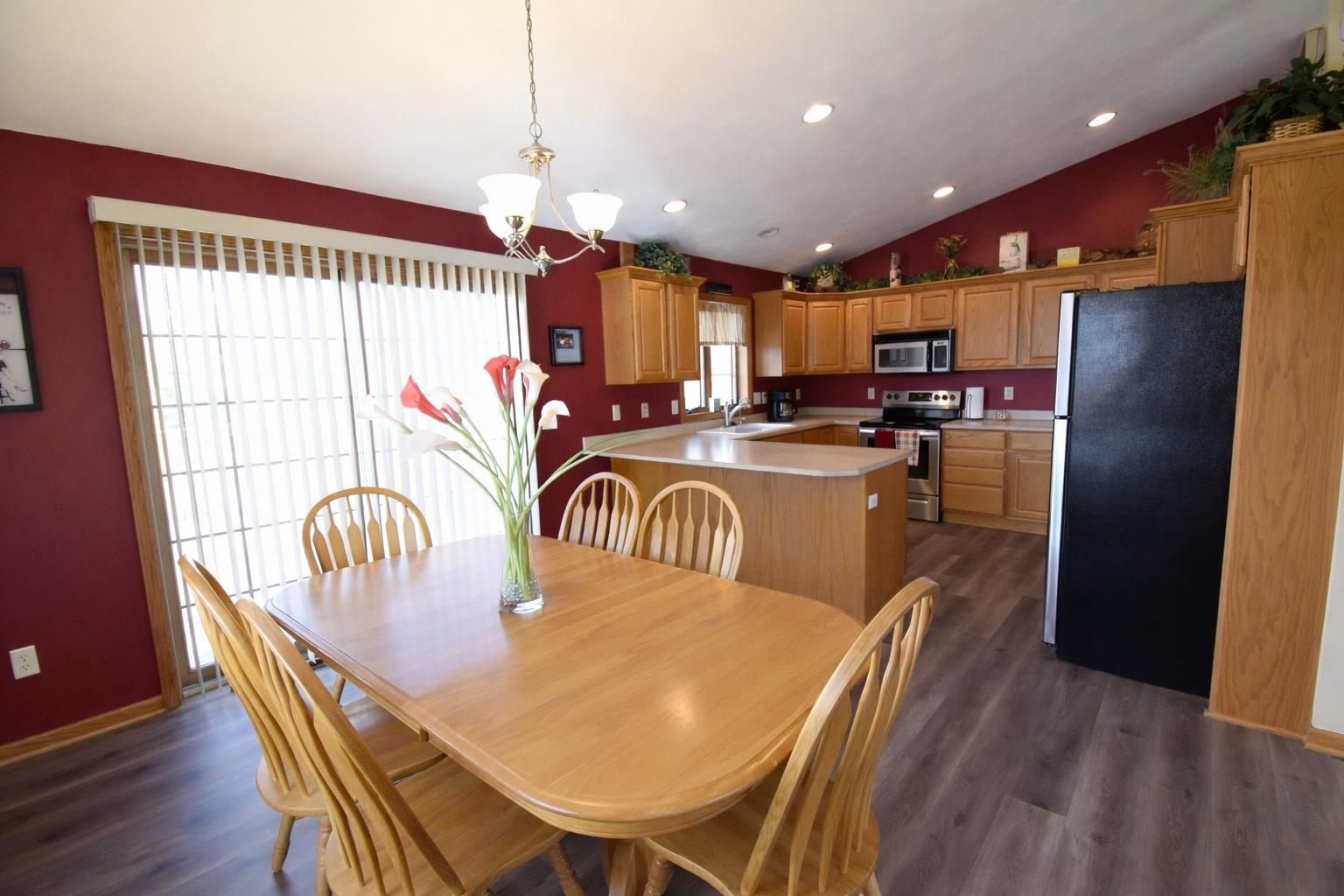 602 Stonehaven Drive Sun Prairie, WI 53590 - Photo 6 of 22