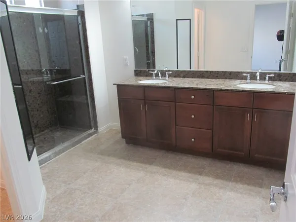 $2,450 | 5930 Crown Palms Avenue, Las Vegas, NV 89139