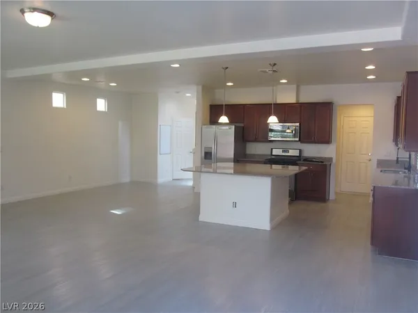 $2,450 | 5930 Crown Palms Avenue, Las Vegas, NV 89139
