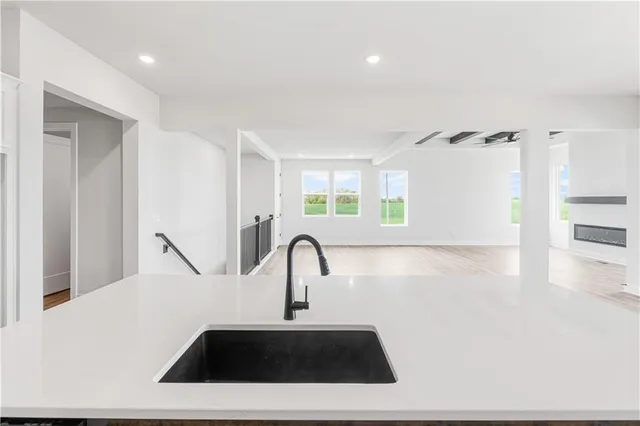 $551,425 | 1583 Grayhawk Drive, Basehor, KS 66007