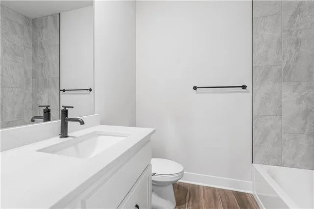 $551,425 | 1583 Grayhawk Drive, Basehor, KS 66007