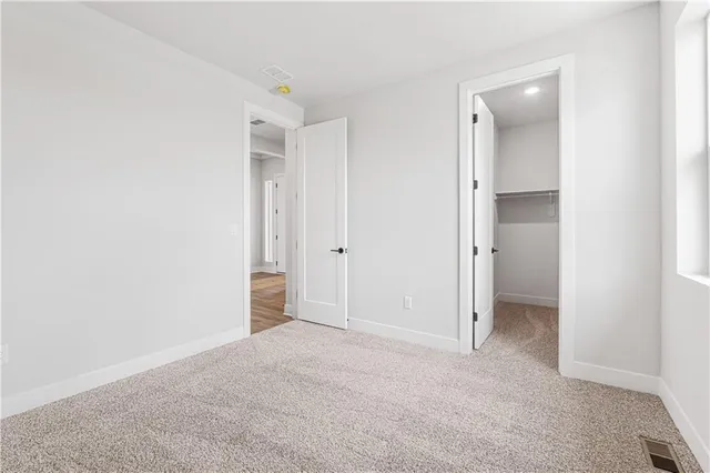 $551,425 | 1583 Grayhawk Drive, Basehor, KS 66007