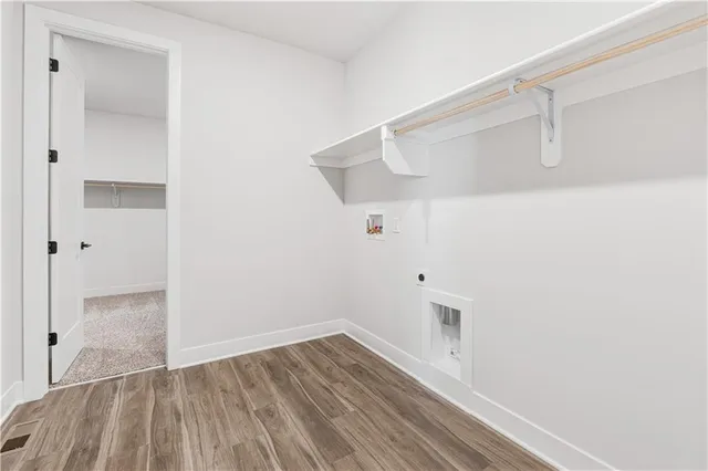 $551,425 | 1583 Grayhawk Drive, Basehor, KS 66007