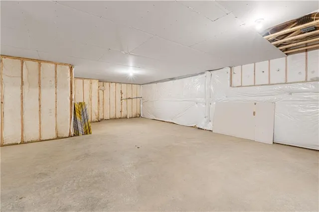 $551,425 | 1583 Grayhawk Drive, Basehor, KS 66007