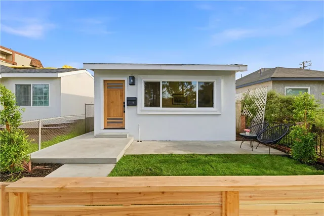 $1,065,000 | 11116 Culver Boulevard, Culver City, CA 90230