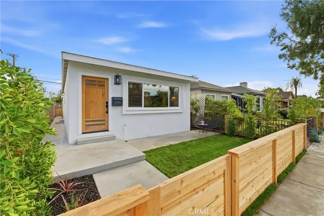$1,065,000 | 11116 Culver Boulevard, Culver City, CA 90230