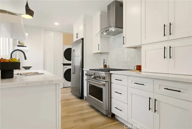 $1,065,000 | 11116 Culver Boulevard, Culver City, CA 90230