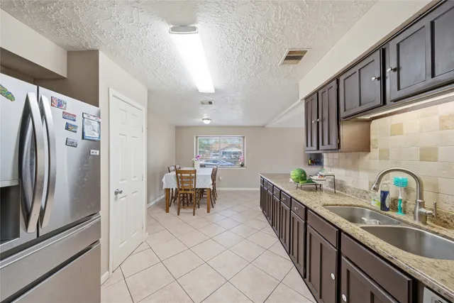 $290,000 | 15830 Thistledew Drive, Houston, TX 77082