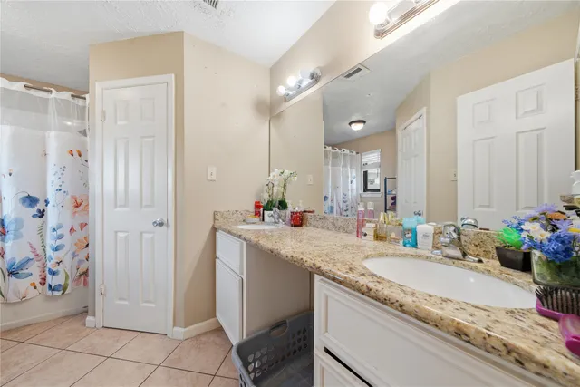$290,000 | 15830 Thistledew Drive, Houston, TX 77082