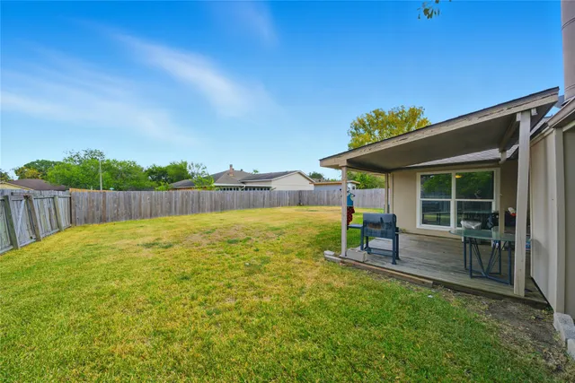 $290,000 | 15830 Thistledew Drive, Houston, TX 77082