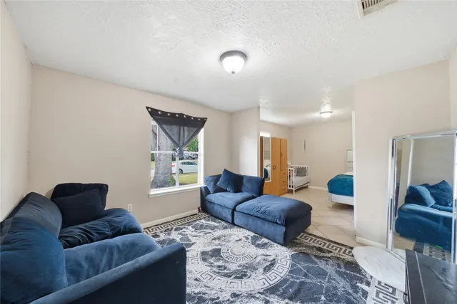 $290,000 | 15830 Thistledew Drive, Houston, TX 77082