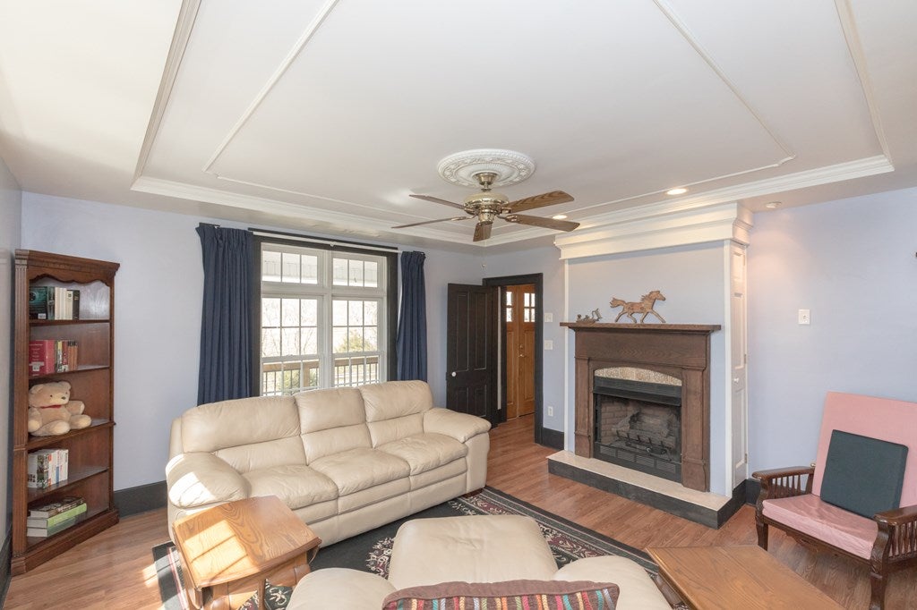 379 Spring Branch Road Marion, VA 24354 - Photo 5 of 46 Gallery Image 5