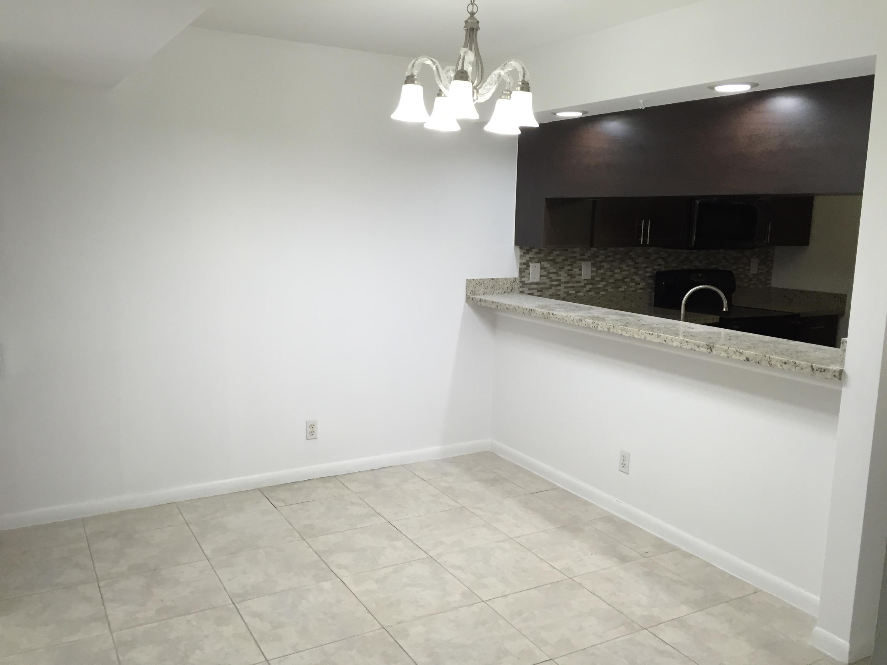 8152 Thames Boulevard, Unit D Boca Raton, FL 33433 - Photo 31 of 41 IMG_4353