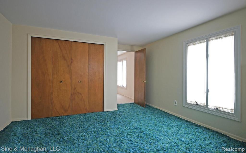 592 Canterbury Road Grosse Pointe, MI 48236 - Photo 18 of 30 18-photo-web-1024x640-75368.jpg