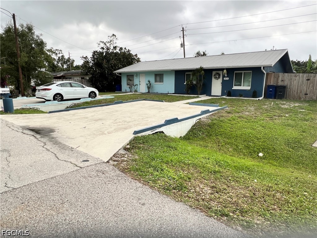 19113-115 Holly Road Fort Myers, FL 33967 - Photo 3 of 23