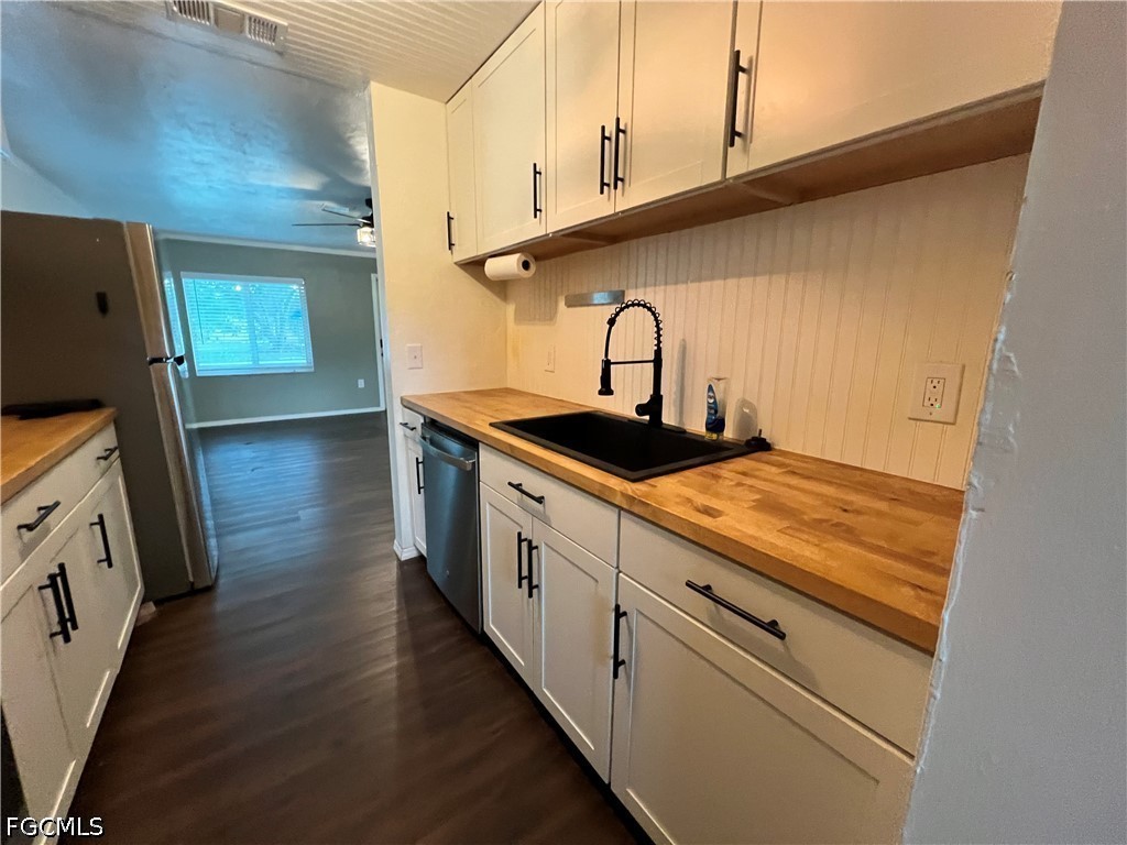 19113-115 Holly Road Fort Myers, FL 33967 - Photo 10 of 23